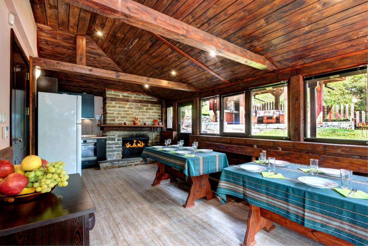 House Maya Трявна Экстерьер фото