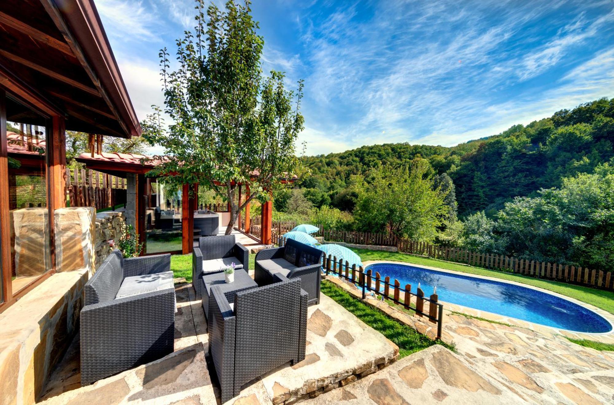 House Maya Трявна Экстерьер фото