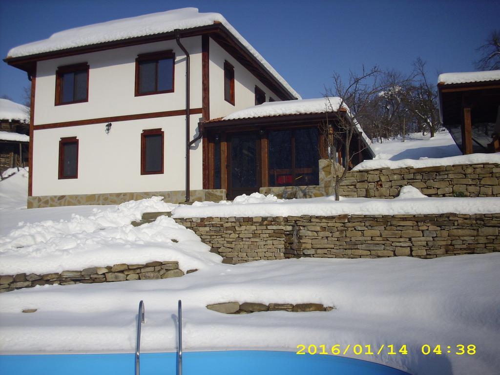 House Maya Трявна Экстерьер фото